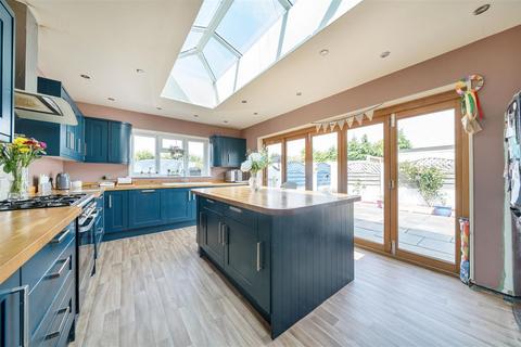 5 bedroom detached house for sale, Dick O'th Banks Road, Crossways, Dorchester