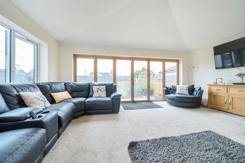 5 bedroom detached house for sale, Dick O'th Banks Road, Crossways, Dorchester
