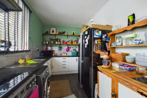25 Ash Grove, Bingley, BD16 1LU