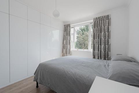 39 Bridgewood Road, Worcester Park, KT4 8XP
