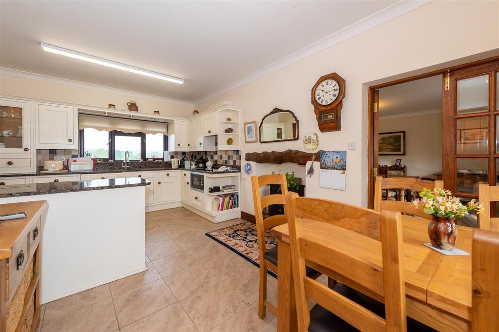 Maytree House  internals-15.JPG