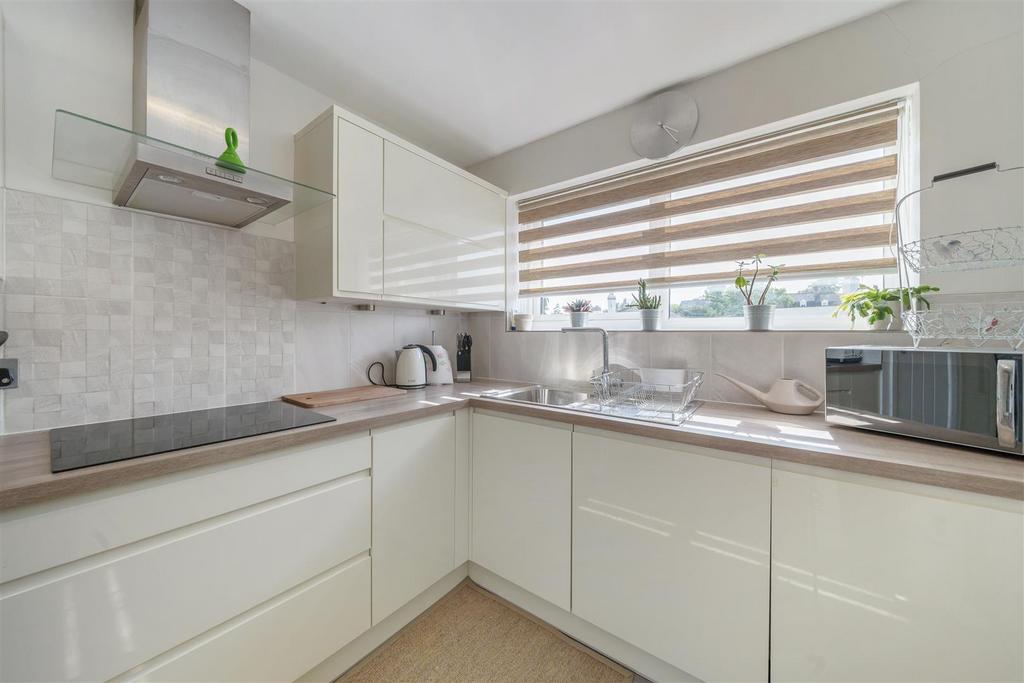 Fitted Kitchen