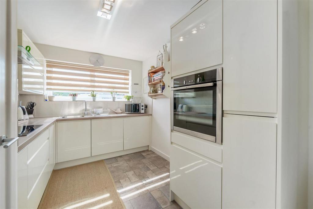 Fitted Kitchen