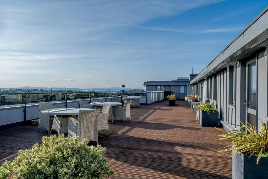 Roof Terrace.jpg