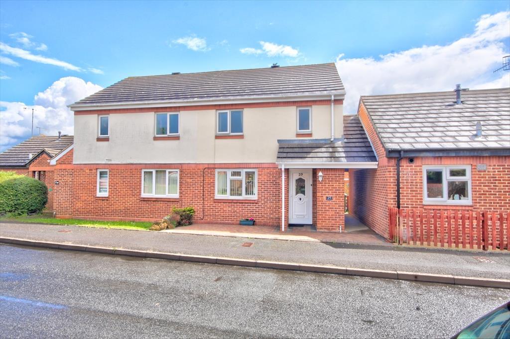 Laburnum Drive Evesham, WR11 1XW 3 bed semidetached house for sale £