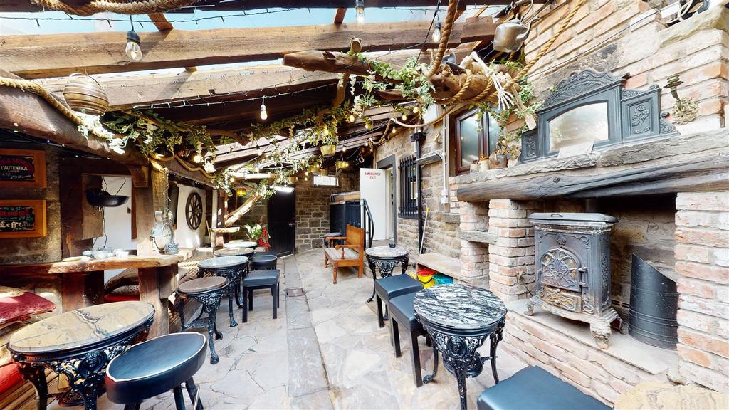 Irish-Bar-06142023 162206.jpg