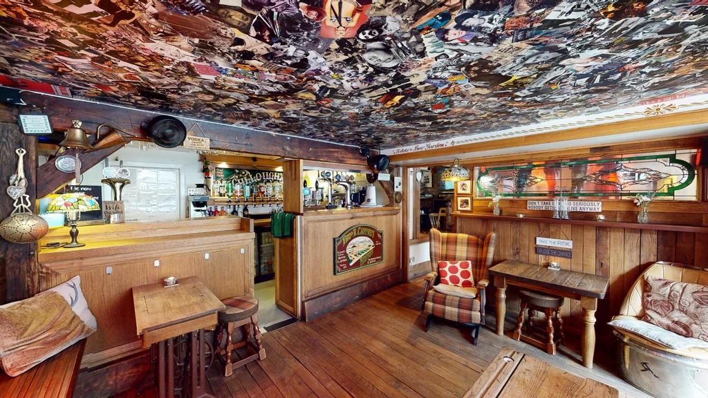 Irish-Bar-06142023 161800.jpg