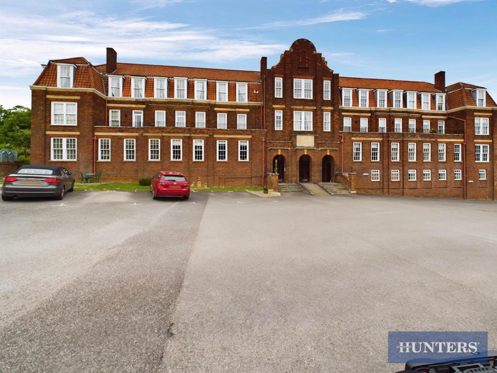 Hall Park Road, South Wing, Hunmanby, Filey 2 bed apartment for sale