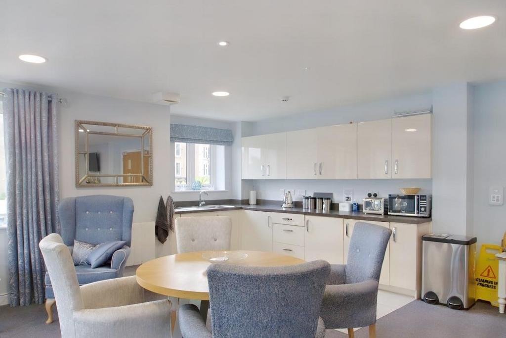 Homeowners Lounge