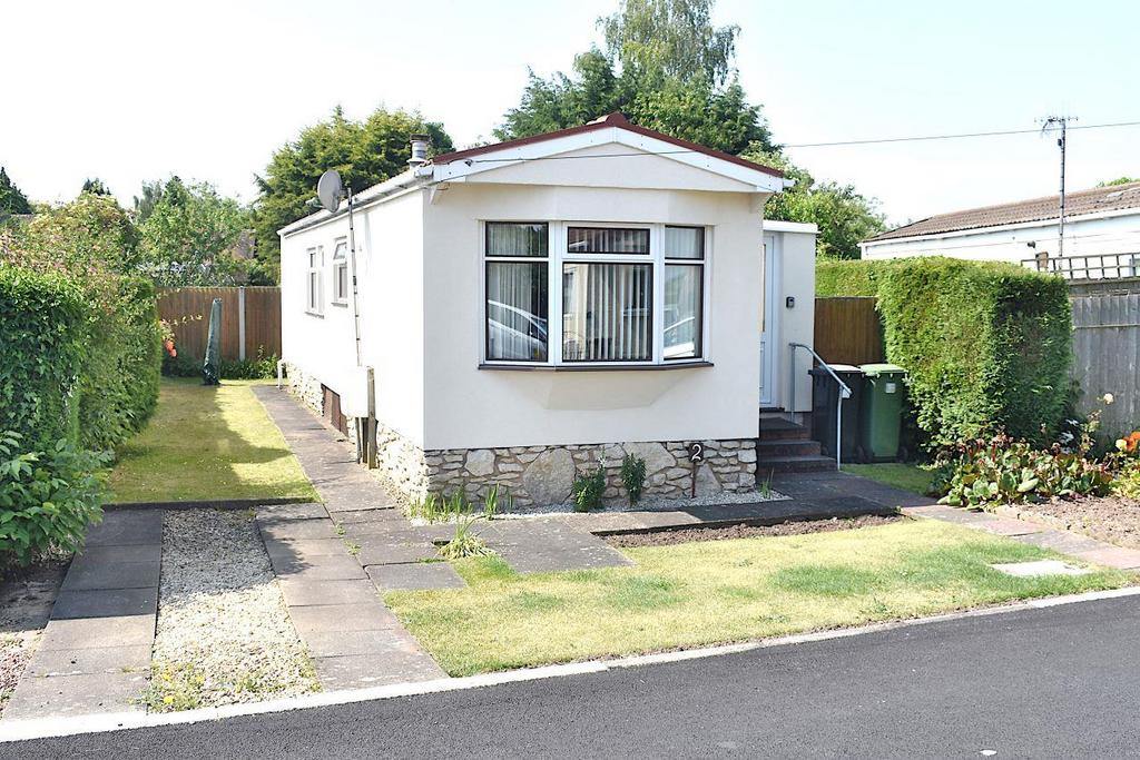 Sunnyside Park, Claines, Worcester 2 bed park home for sale £100,000