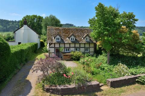 3 bedroom detached house for sale, Blakemere, Herefordshire - annex and 1 acre gardens