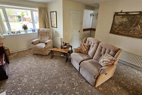 5 Ashdown Grove, Bingham, Nottingham, NG13 8RD