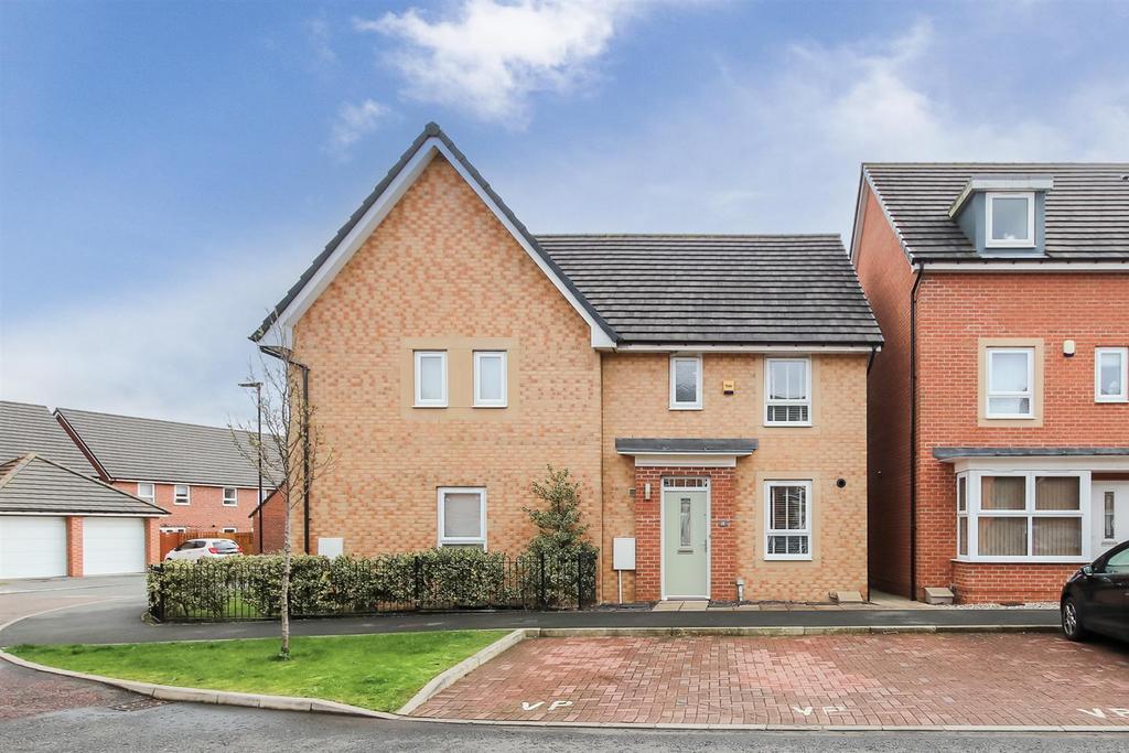 Ryder Court, Killingworth, NE12 3 bed semidetached house £200,000