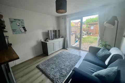 28 Braemar Crescent, Northampton, NN4 0FG