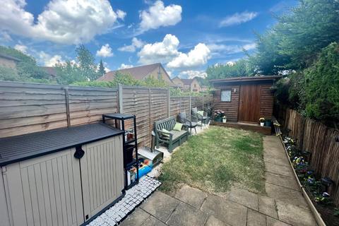 28 Braemar Crescent, Northampton, NN4 0FG