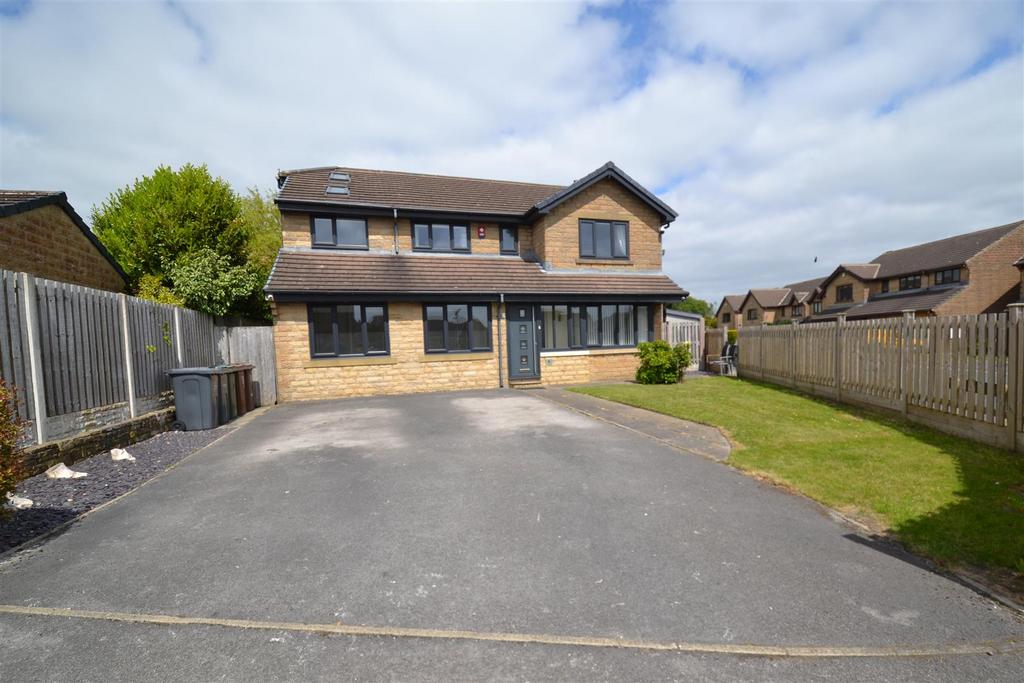 Micklethwaite Drive, Queensbury, Bradford 5 bed detached house for sale