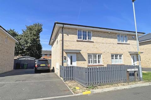 1 Clare Drive, Silver End, Witham, CM8 3GE