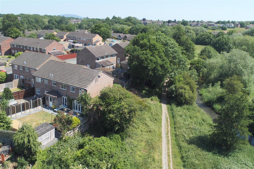 White Hart, Reabrook, Shrewsbury 4 bed semidetached house for sale £329,995