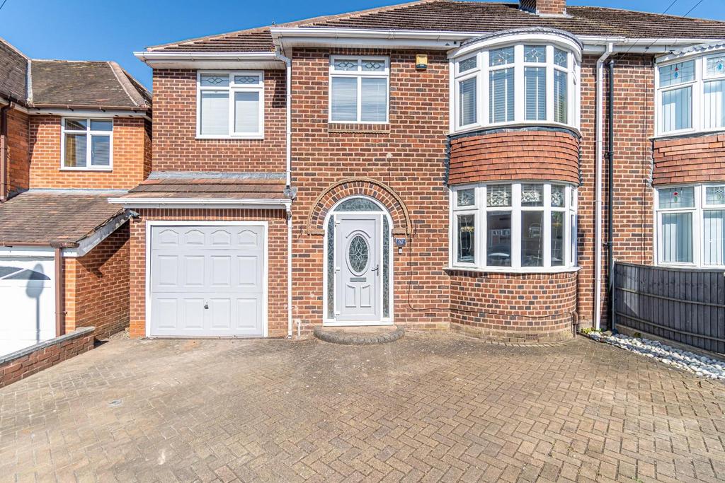 Queens Road, Sedgley 4 bed semidetached house for sale £340,000