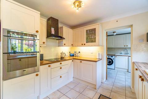50 Bumblehole Meadows, Wombourne, Wolverhampton, WV5 8BG