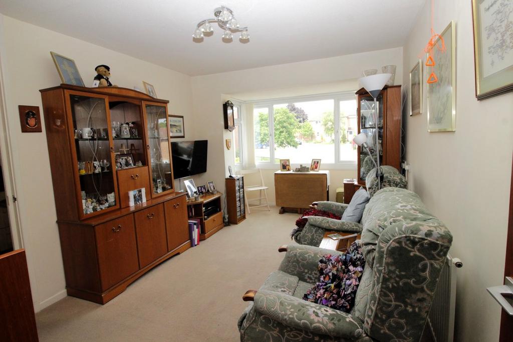 Byron Court, Llantwit Major, CF61 1 bed flat for sale £110,000