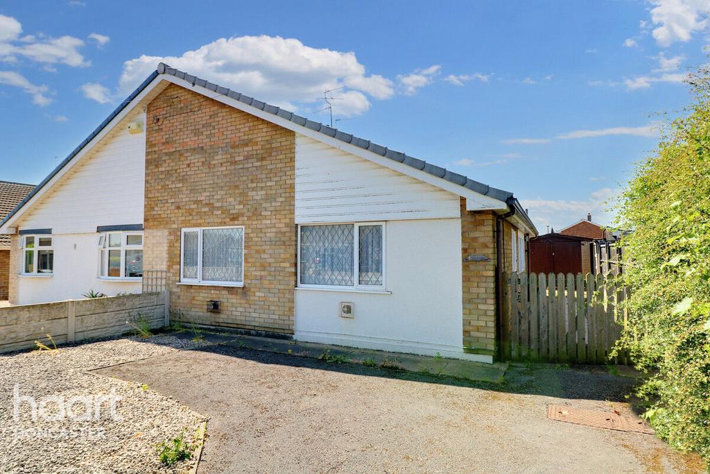 Westfield Road, Armthorpe, Doncaster 3 bed semidetached house for sale