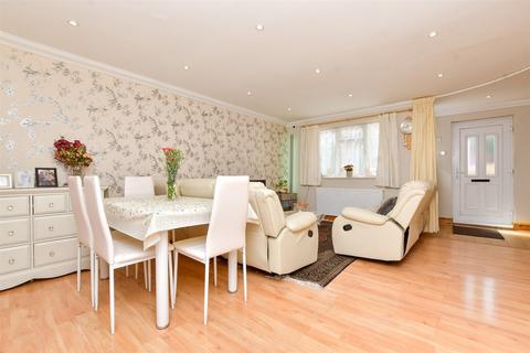 11 Bisham Close, Carshalton, SM5 1DG
