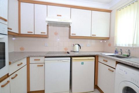 1 bedroom retirement property for sale, Lords Bridge Court, Mervyn Road, Shepperton, TW17