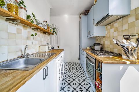 7b Beecroft Road, Brockley, London, SE4 2BS