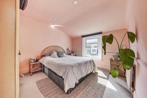 7b Beecroft Road, Brockley, London, SE4 2BS