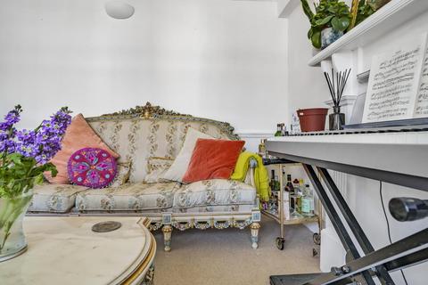 7b Beecroft Road, Brockley, London, SE4 2BS