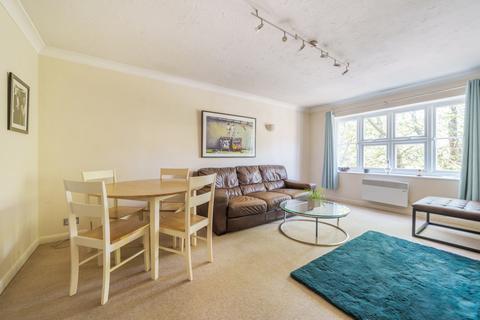 1 bedroom apartment for sale, Queens Road, Weybridge, KT13