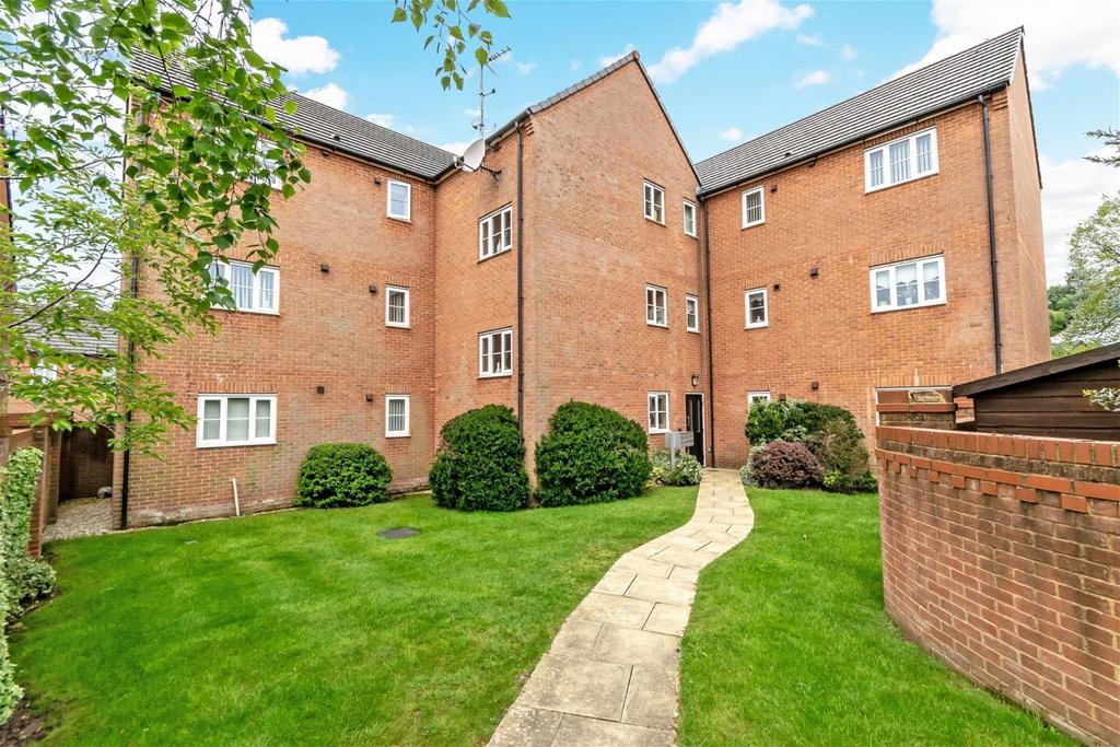 Sherwood Court, Blundell Road, Whiston 2 bed apartment £850 pcm (£196 pw)