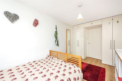 2 bedroom flat to rent, Union Road, London, SW4