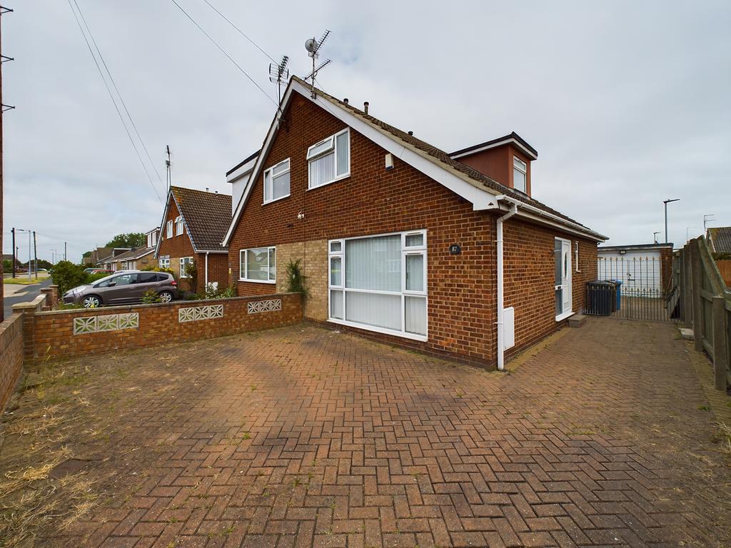 Thorndale, Sutton Park, HU7 3 bed semidetached bungalow for sale £