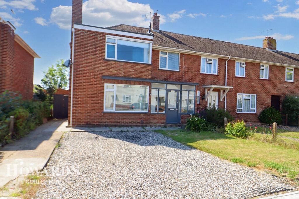 New College Close, Gorleston 3 bed end of terrace house for sale £235,000