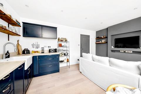 2 bedroom apartment for sale - Martell Road, Dulwich, London, SE21