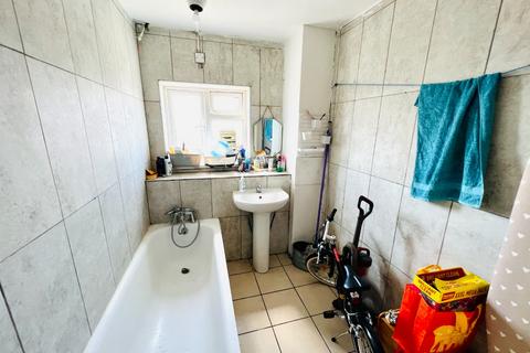 57 Gossage Road, London, SE18 1NQ