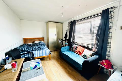 57 Gossage Road, London, SE18 1NQ