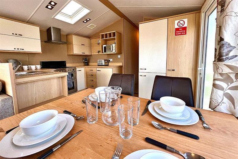 Tattershall Lakes Country Park Tattershall, Lincolnshire LN4 3 bed