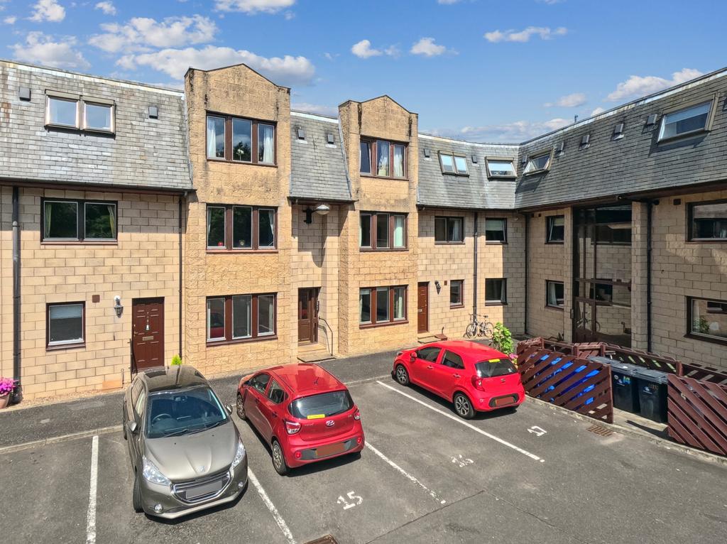 Smiddy View, Cambusbarron, Stirling... 2 bed flat £129,950