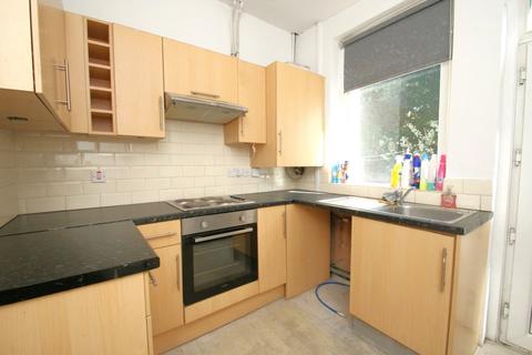 2 bedroom end of terrace house to rent, Alma Street, Sticker Lane, Bradford, West Yorkshire, BD4