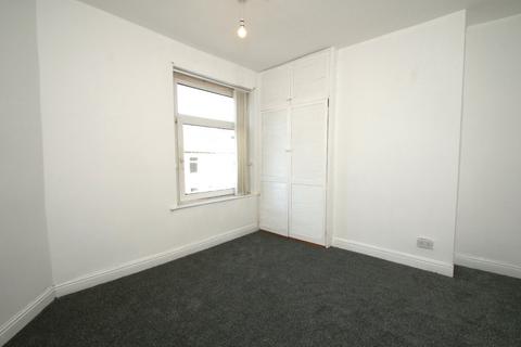 2 bedroom end of terrace house to rent, Alma Street, Sticker Lane, Bradford, West Yorkshire, BD4