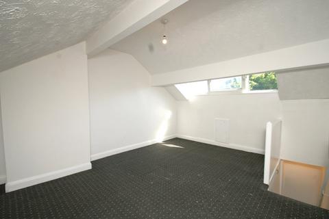 2 bedroom end of terrace house to rent, Alma Street, Sticker Lane, Bradford, West Yorkshire, BD4