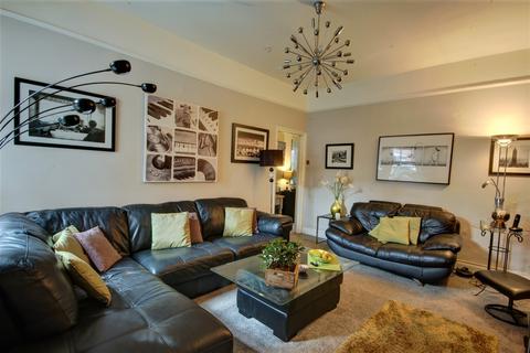 2 bedroom flat to rent, Ashleigh Grove, Jesmond, Newcastle Upon Tyne