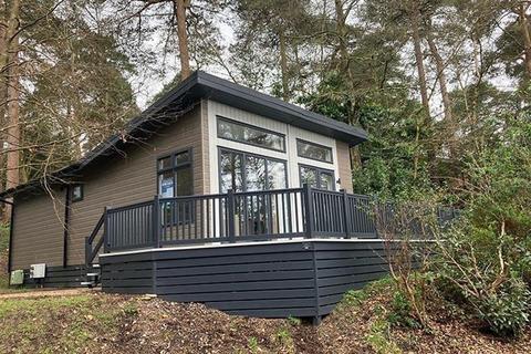 2 bedroom lodge for sale, Fordingbridge, The New Forest Hampshire