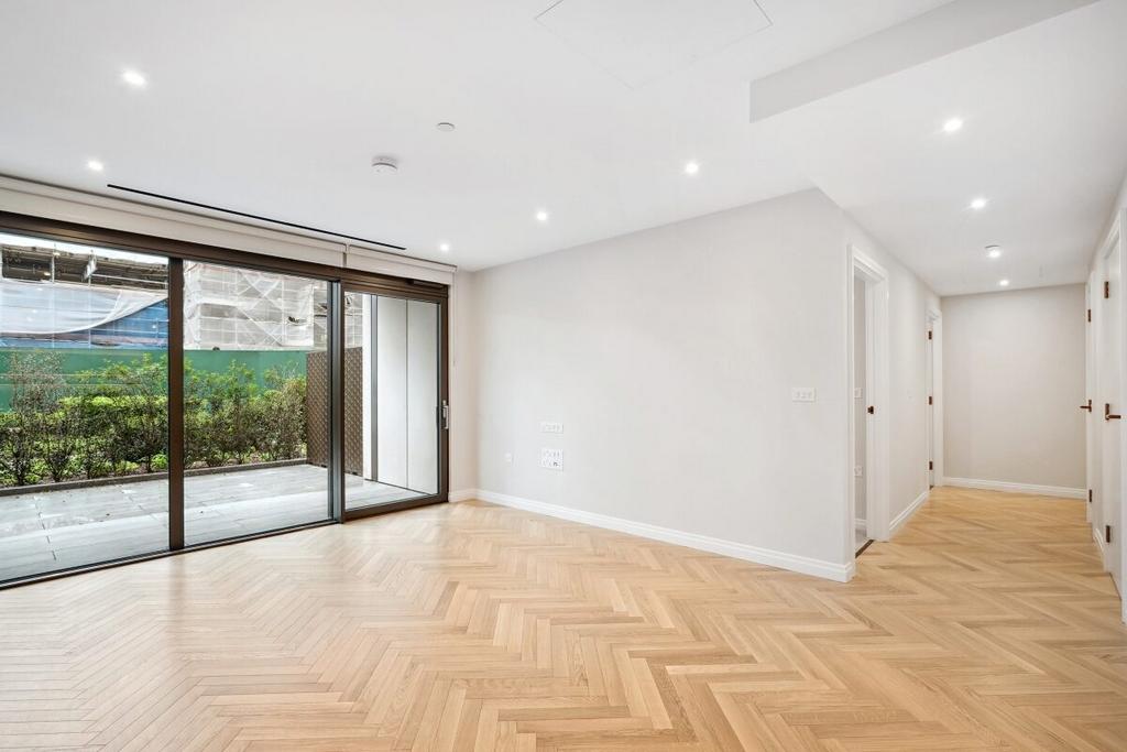 Sands End Lane Fulham SW6 2 bed apartment £4,593 pcm (£1,060 pw)