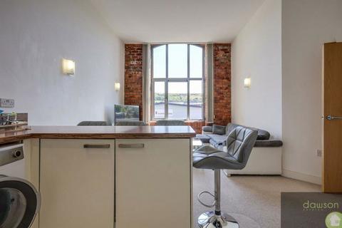 2 bedroom flat for sale - Dewsbury Road, Elland, West Yorkshire, HX5 9AR