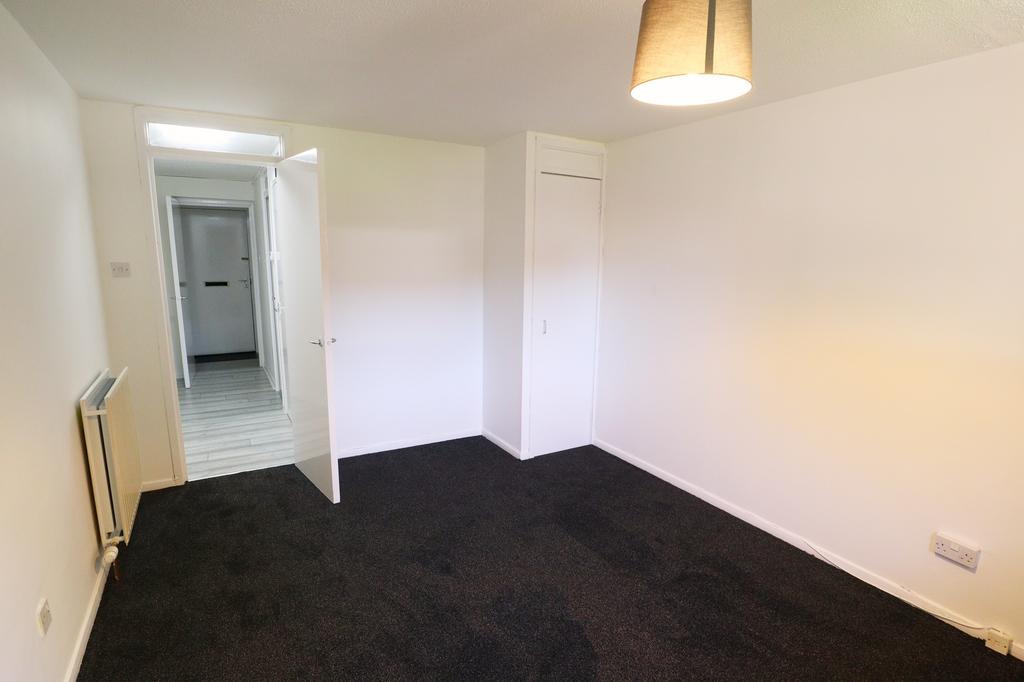 Bedroom (2)