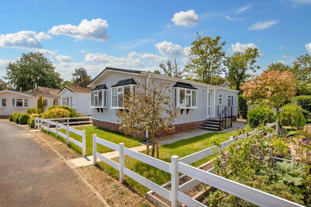 Anchor Park, 2 bed park home for sale £225,000
